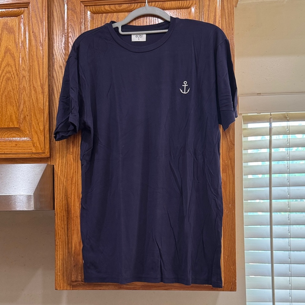 MEN’s EUBI Navy Blue Anchor T-Shirt size SMALL (36-38)